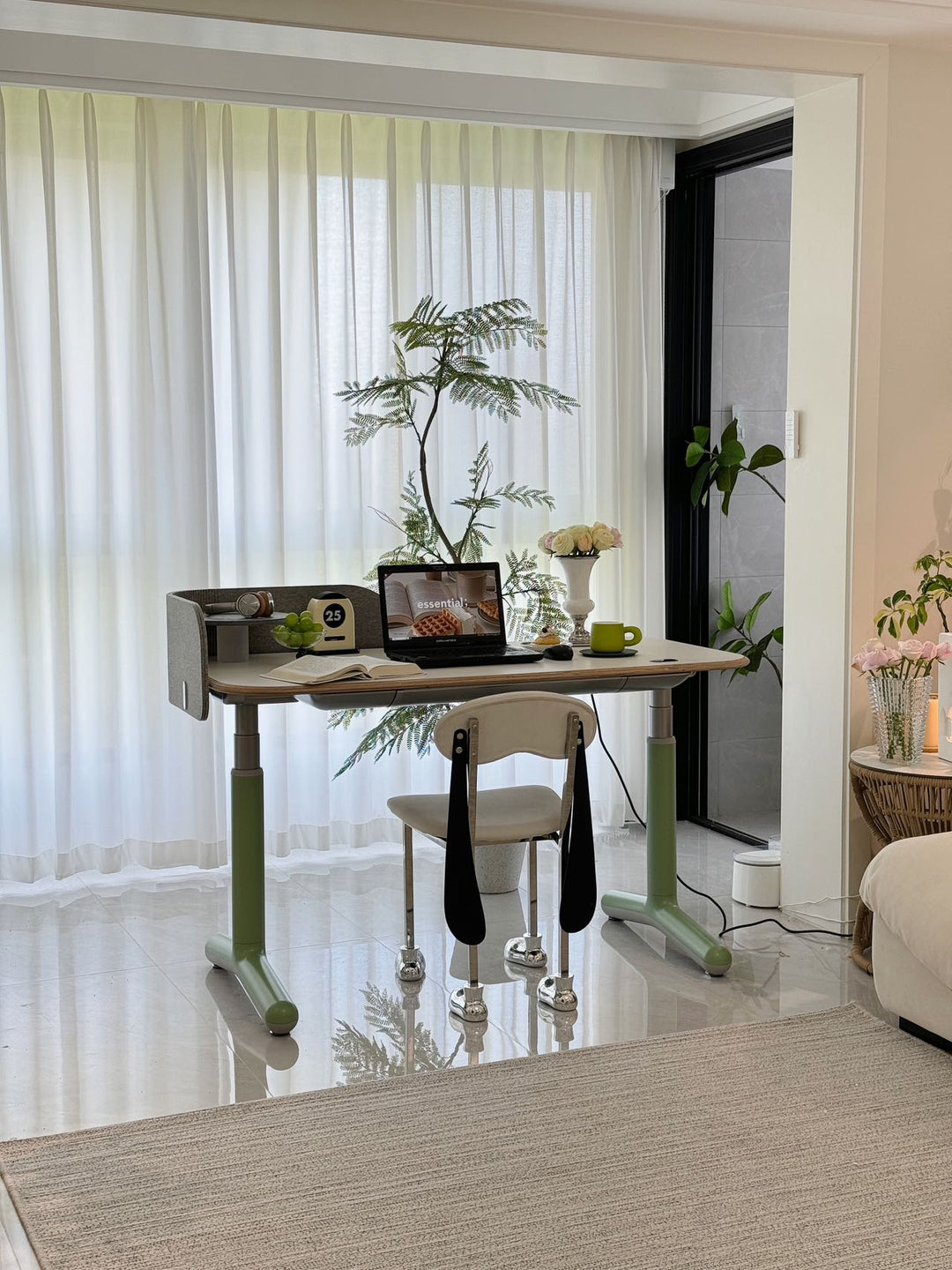 Perfect Home Office Setup: Standing Desk + Ergonomic Chair