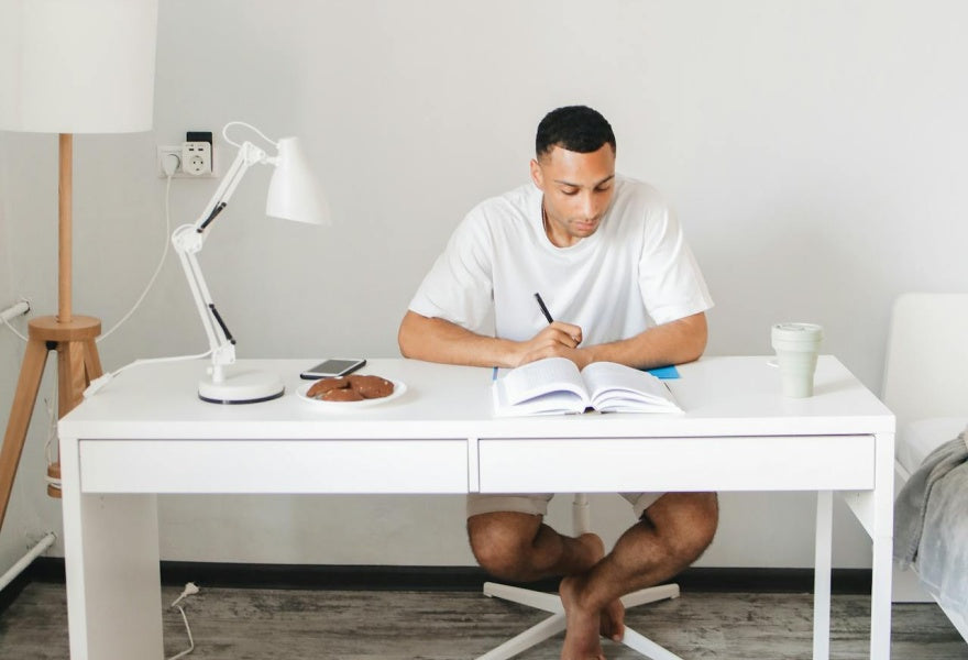 What is the Best Desk Top Material