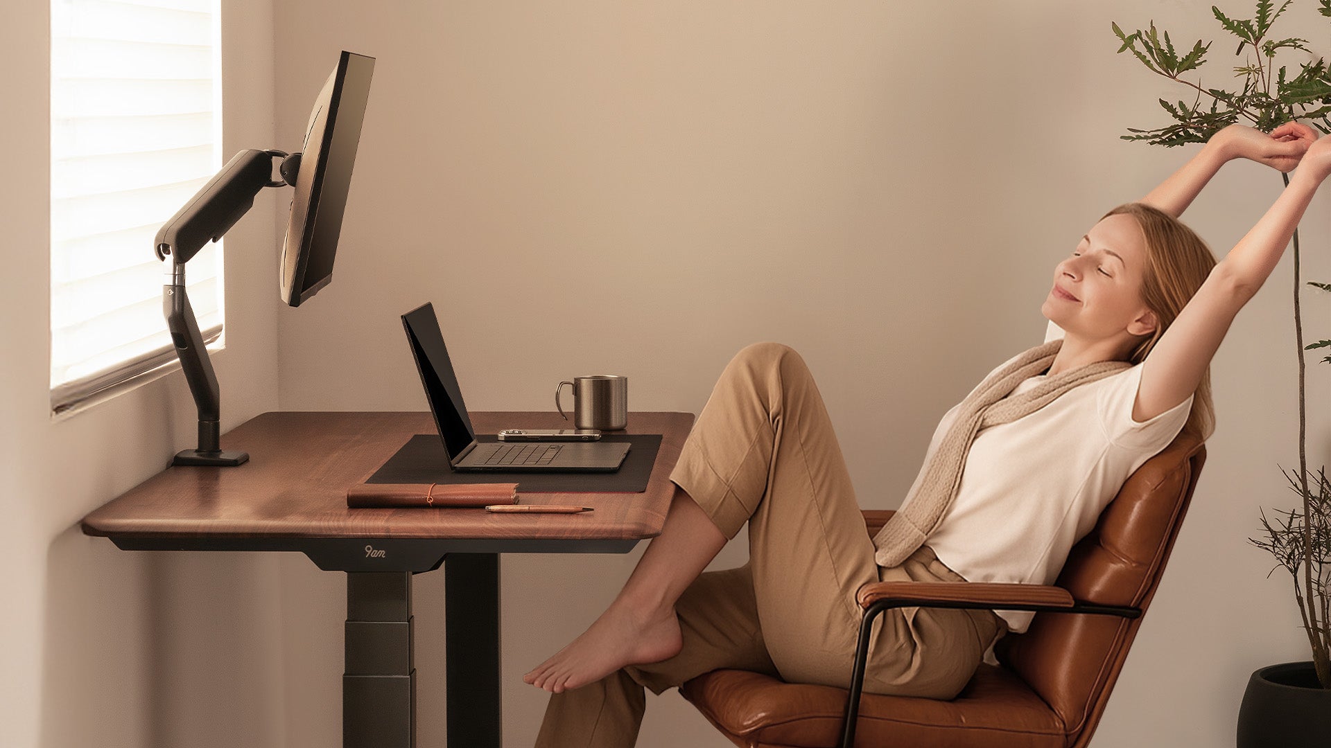Single PC Monitor Arm Computer Screen Desktop Mount