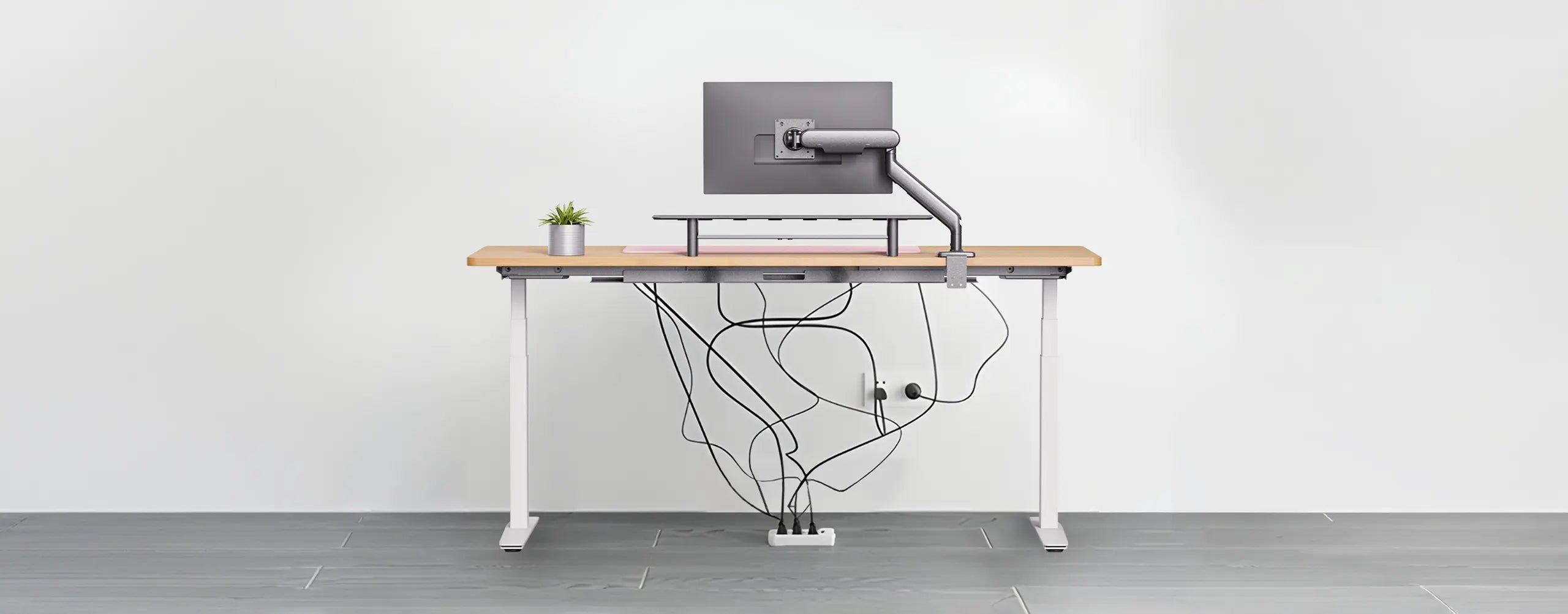 Without Cable Management